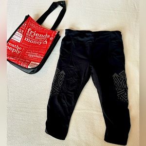 Lululemon leggings, size 8 - mint condition